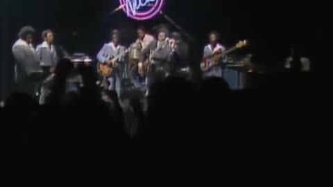 BB King - 03 Better Not Look Down { Live At Nick's 1983 }