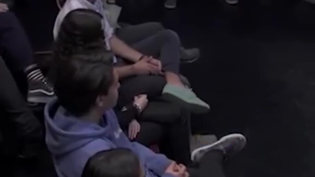 Escuchar es una forma de amar.