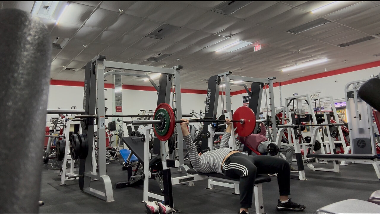 Bench Presses 95KG/209LBS for 5 Reps