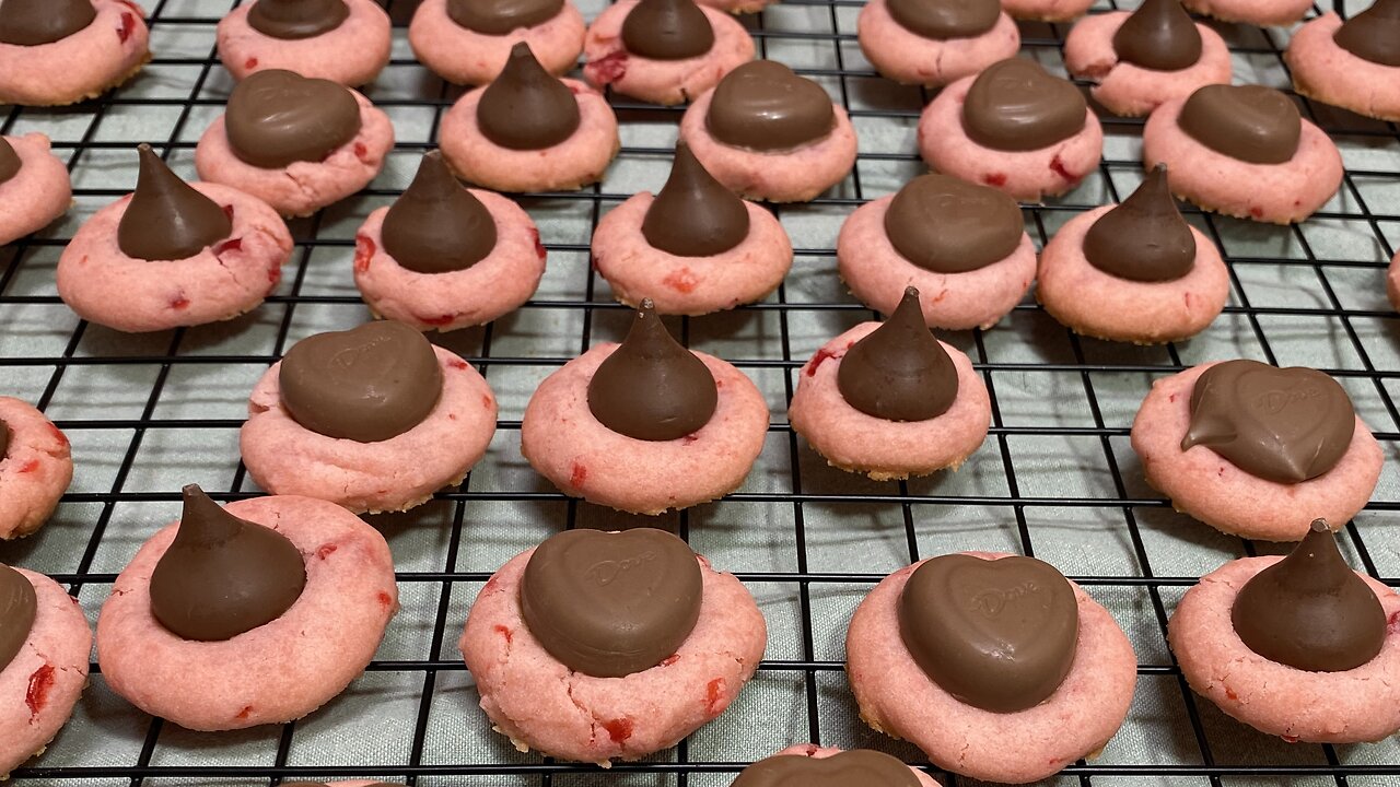 Chocolate Cherry 🍒 Blossom Cookies