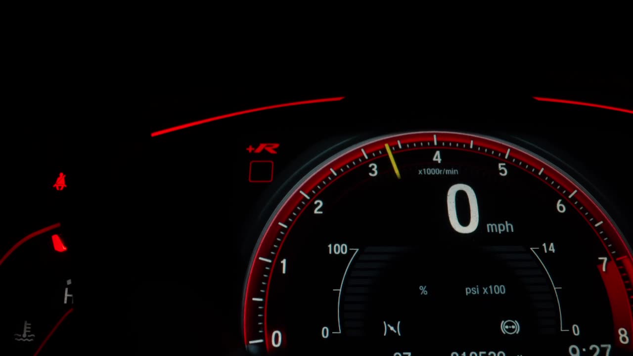 Oooh it's a GTR . Cool 🆒 car 🚗