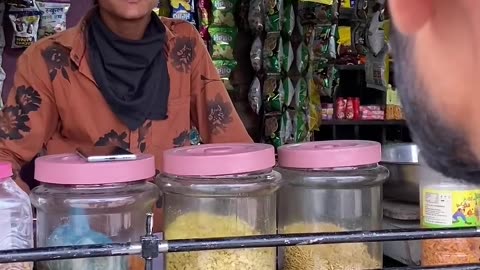दुकान वाले को चूना लगाया 🤣😁