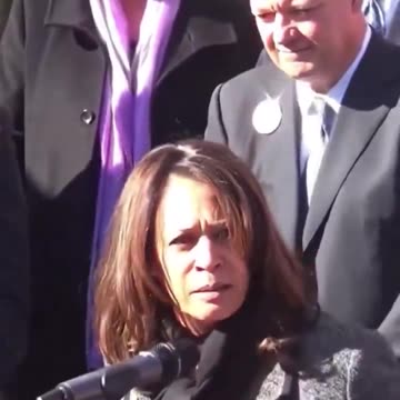 ‘Merry Christmas’ Won By A Landslide