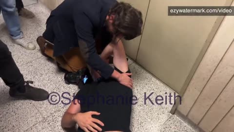 ICE agents threw two members of the Free Press to the ground