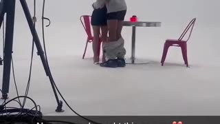 🤣💪 Watch This Hilarious Attempt to Sag and Look Impressive! | FunFM