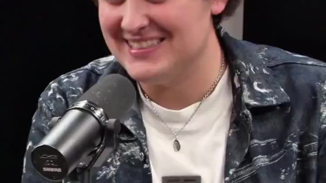 Don Lemon says that Megyn Kelly is “not hot and looks trans..”