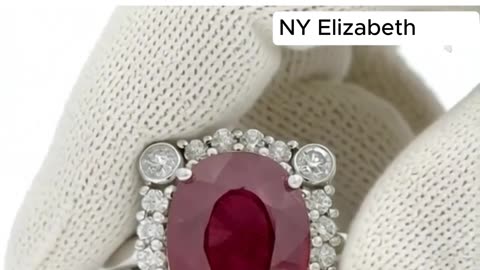 OVAL RUBY DIAMOND RING