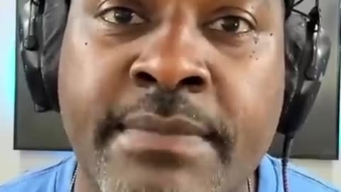 Get OFF my lawn guy! 🧓🏽⚡️