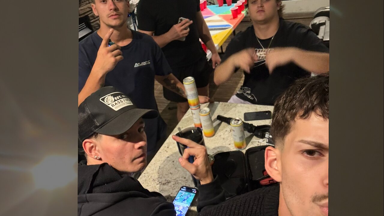 💚HIGH ON AIR💚 Smoke & Football w the Guyzers
