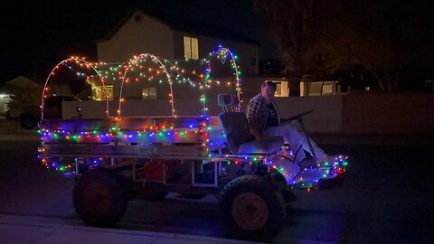 4x4 Covered Wagon Mini Christmas Parade, Hot Cocoa, and Ecoflow Power!