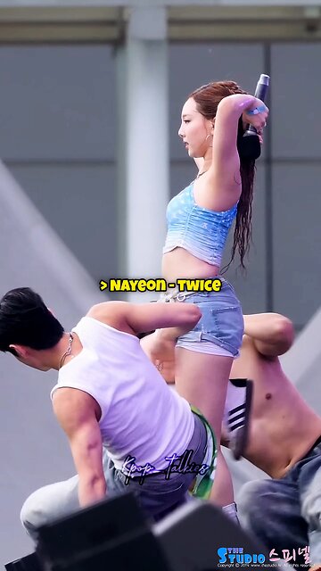 kpop idols that went viral during waterbomb 2024