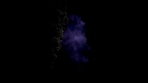 La Bombilla que Parpadeaba: Un Miedo Constante en la Habitación 😨