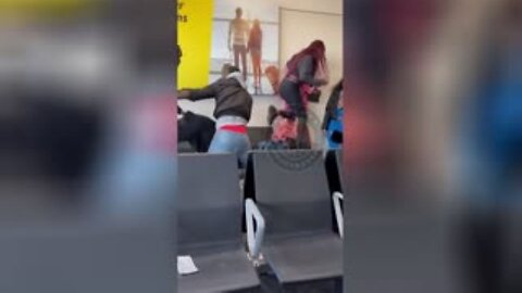 Massive Ghetto Brawl Breaks Out At Atlanta Airport… Spirit Airlines Terminal, Of Course