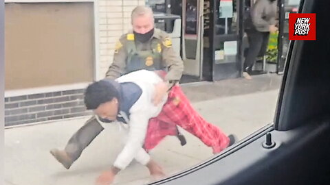 'I'm a US citizen!': Chicago Teen Tackled by Federal Agents