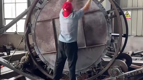 🤯 Watch This Machine in Action! | FeedMyCuriosity