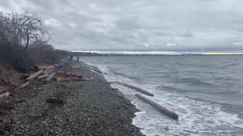 Relaxing winter at the ocean