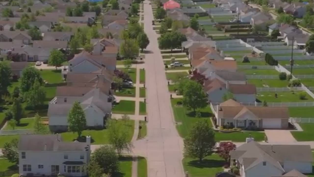 Clinton's Controversial Take on Democrats