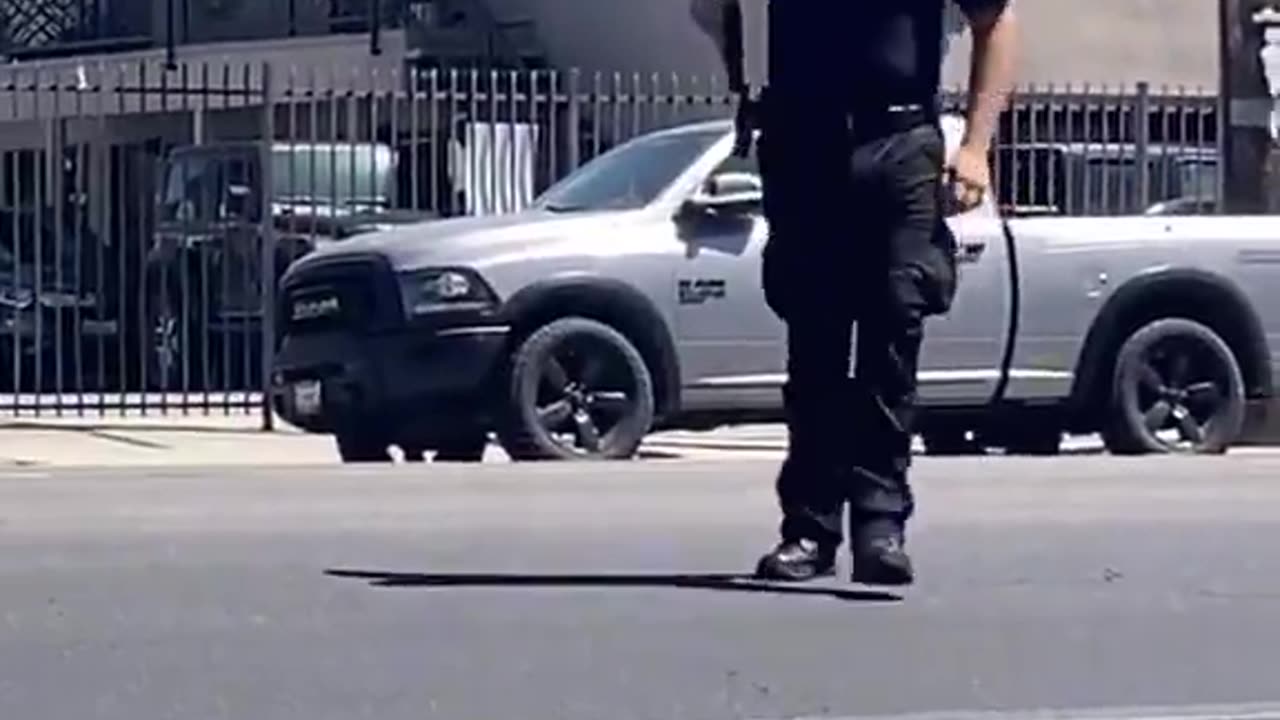 Ice agents just randomly drawing and pointing their weapons at peaceful civilians
