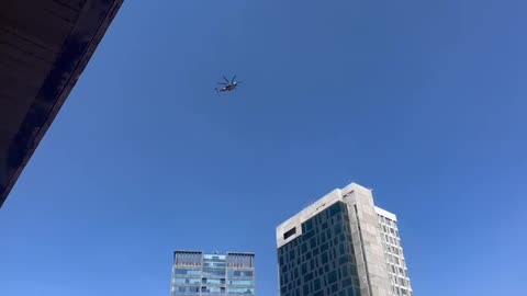 The helicopter passes over the Kidnappers' Square, there's nothing more exciting than that.