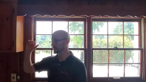 Split-Level Surprise! Let’s Turn This Outdated Home Into Cash Flow! 💰