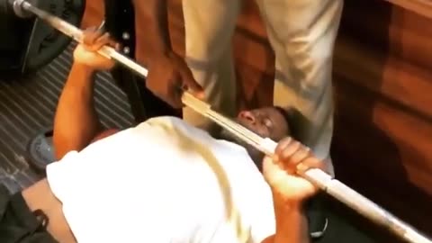 180KG Chest Day Highlight Crushing 180KG on the Pectoral Major Heavy Weights Strength Power Size