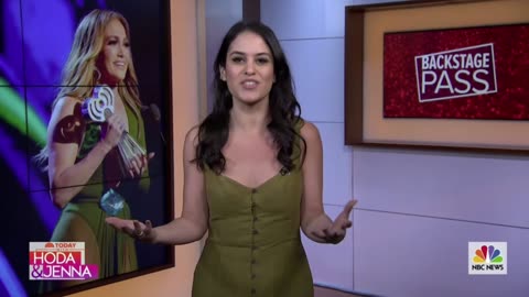 Donna Dresses In Leather When She Goes Backstage