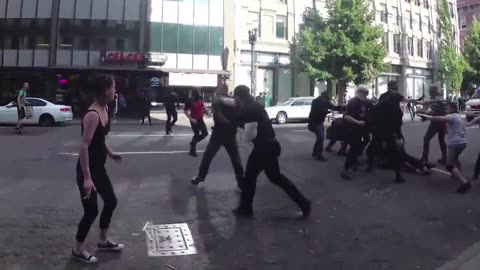 flashback 2018 Portland knocking out a Rose City Antifa member who attacked him & others w/ baton.