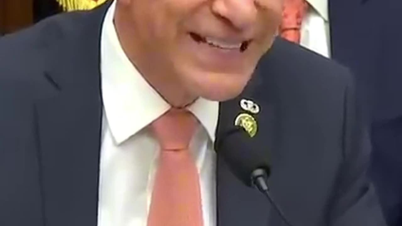 Congressman Darrell Issa Grills FBI Director Patel on Jan 6 Narrative!