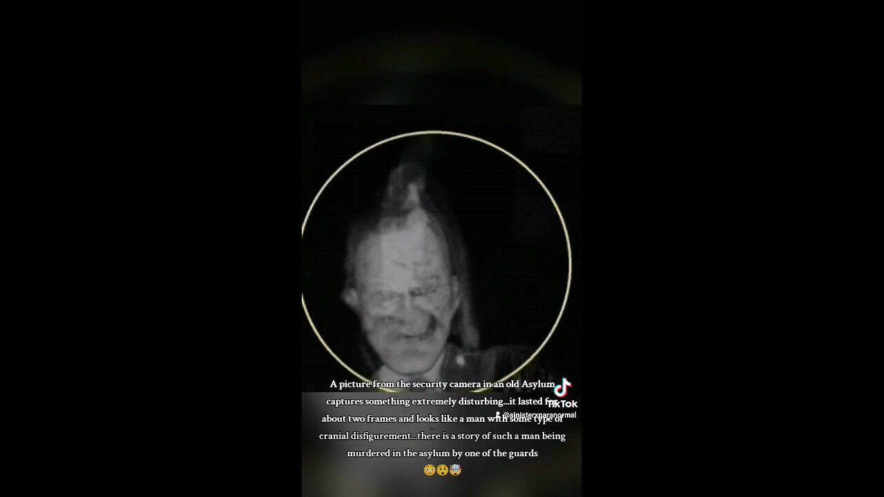 A face was captured in an old Asylum