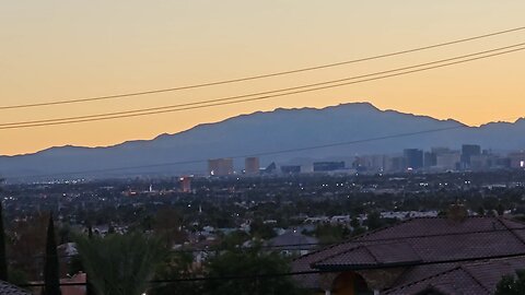 Did you SEE tonight's Las Vegas sunset? Check THIS out! 10.05.2025 #follow #lasvegas #gaming #casino