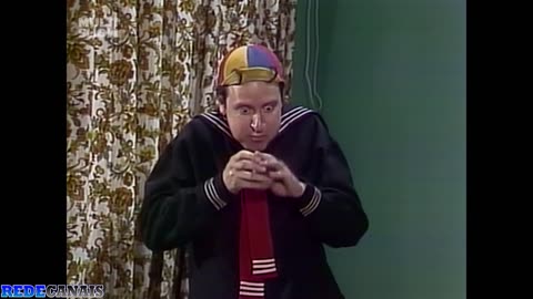 31 - ser pequeno tem as suas vantagens (chapolin na vila)