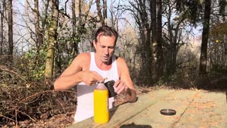 How To Stay Raw While Living In A Car!