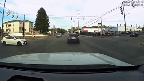 Fugitives Caught on Tape - S02E06 (lektor PL)