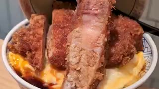 Tokyo’s Thickest Tonkatsu? Giant Pork Cutlet at Tonkatsu Hajime Nihonbashi!