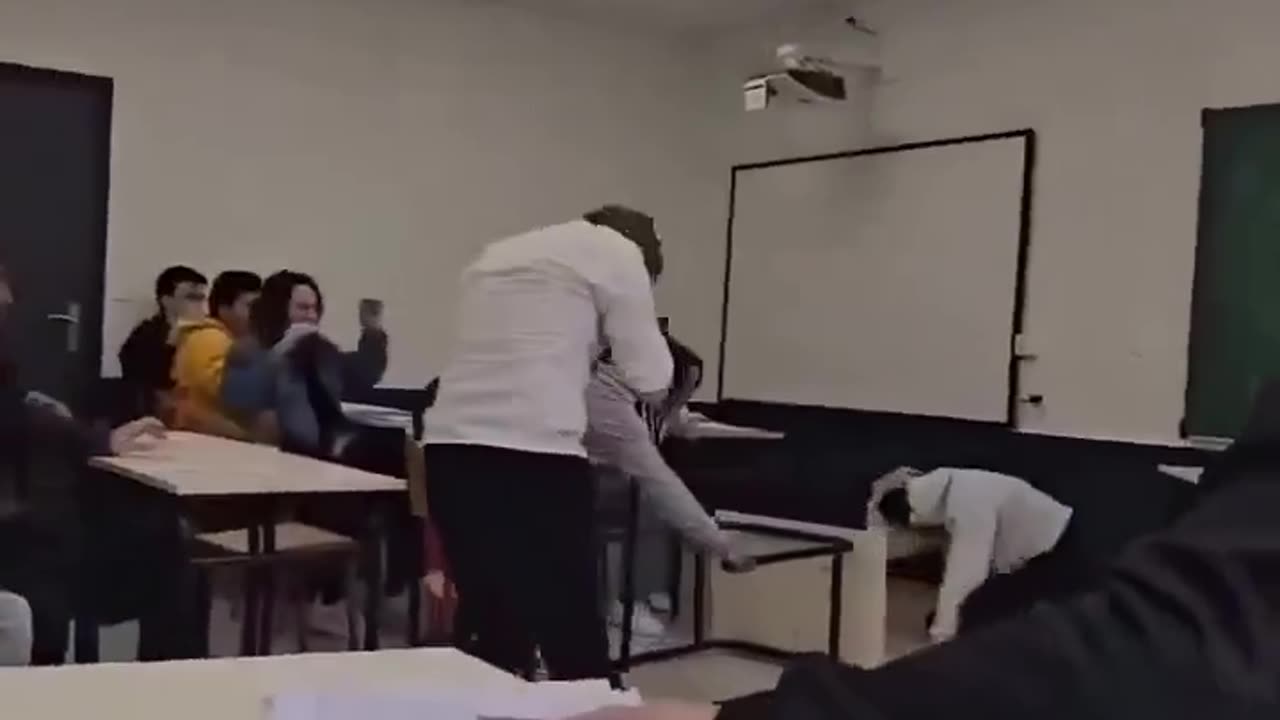 🤣 This is how you stop bullying 🤣 WTF