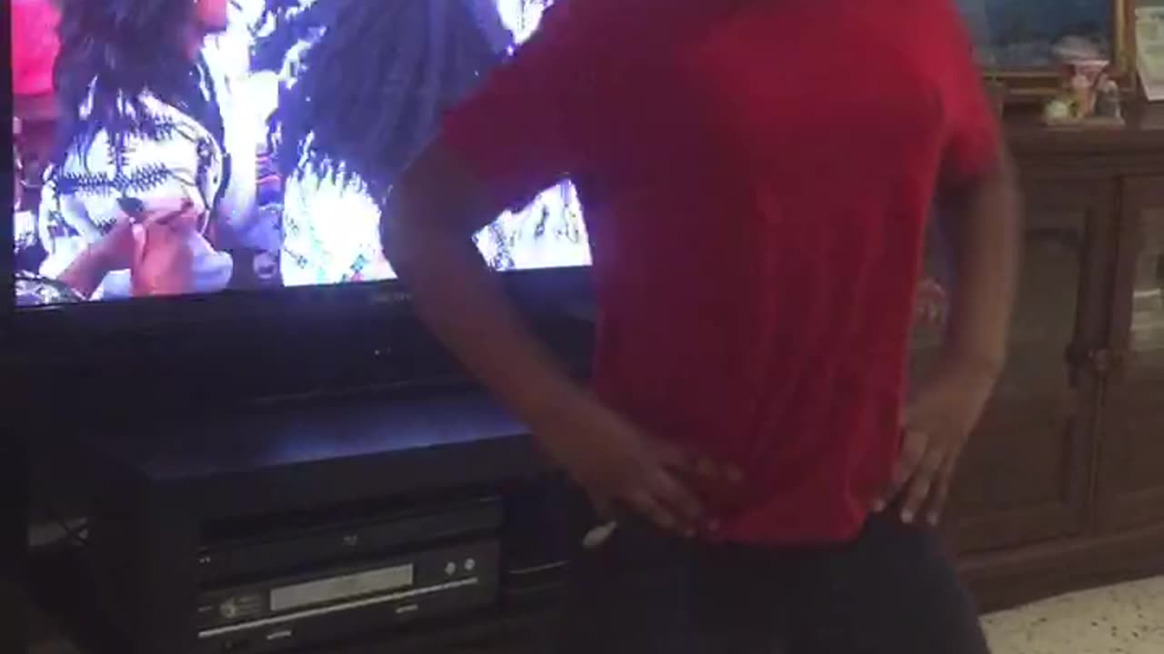 አለክስ