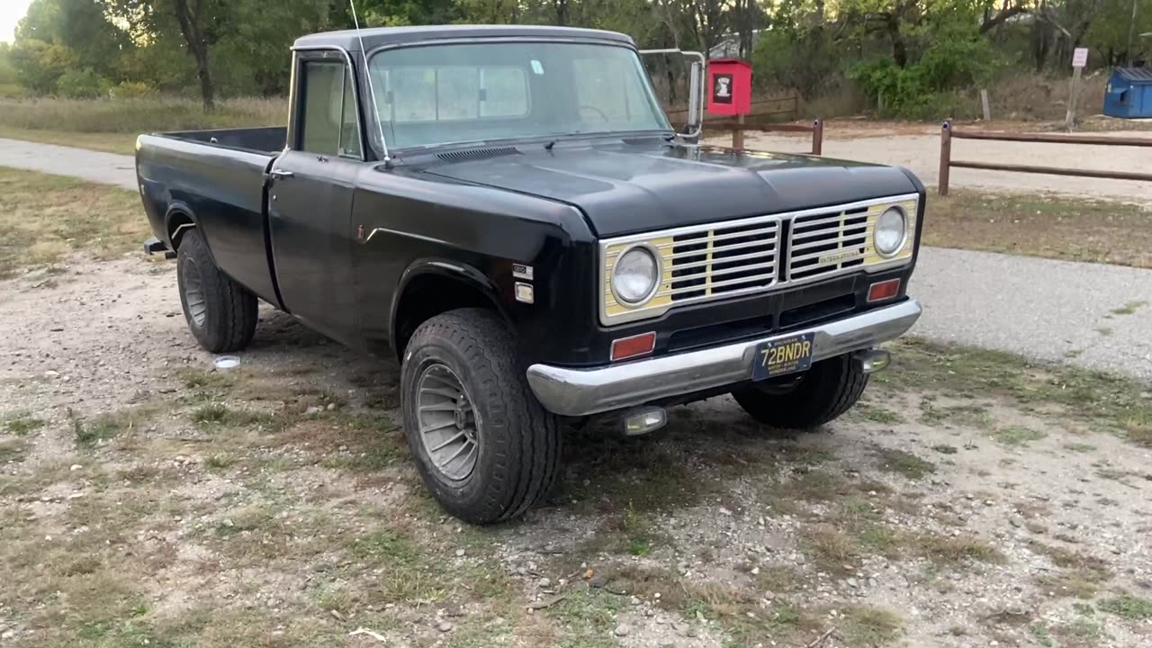 Cyclebusters 1972 International 1210 Camper Special 4x4