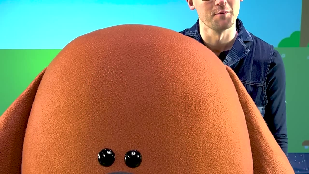 Duggee Hug 🧡 _ Hey Duggee The Live Show _ Hey Duggee