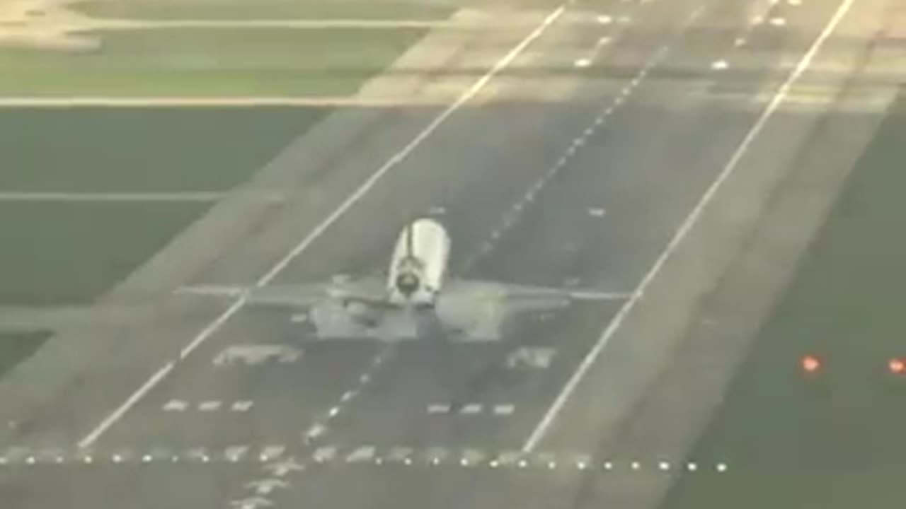 Kai Tak Airport in Hong Kong: the most spectacular and dangerous landing in history