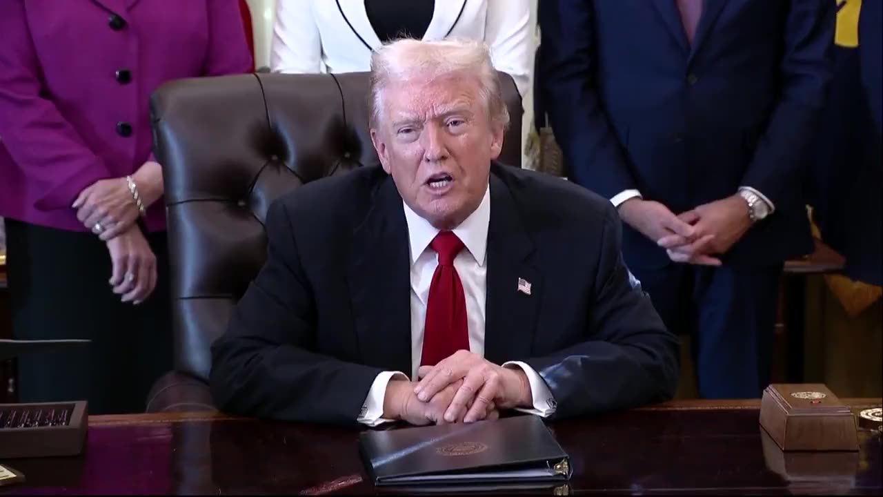 📌Shes an evil woman. Im glad shes retiring, says POTUS on Nancy Pelosi.