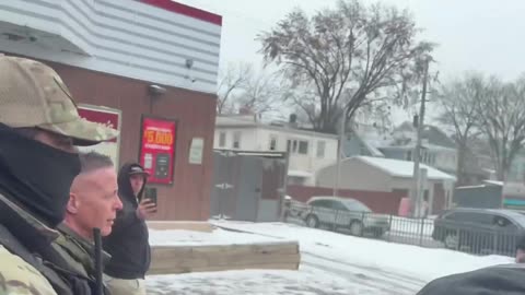 🚨 ĐÁM ĐÔNG CÁNH TẢ VỪA TẤN CÔNG CHỈ HUY BOVINO Ở MINNEAPOLIS!