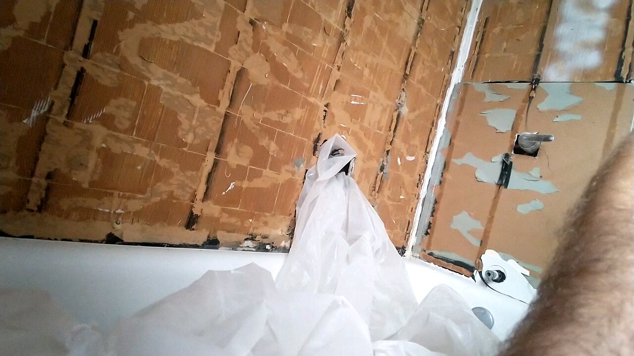 POV Painting Shower Ceiling Floor Cam