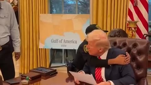 DJ Daniel Gives POTUS A Hug.. (Does it shock you Dems couldn’t even applaud this young man)