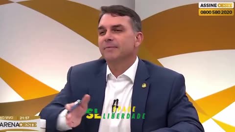 Flávio Bolsonaro elogia Valdemar Costa Neto, mas que se desse menos entrevistas