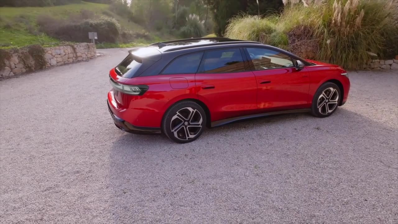 The all-new Volkswagen ID.7 GTX Tourer Exterior Design Kings Red Metallic