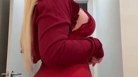 🍑 Pretty And Hot In Red 💯🔥