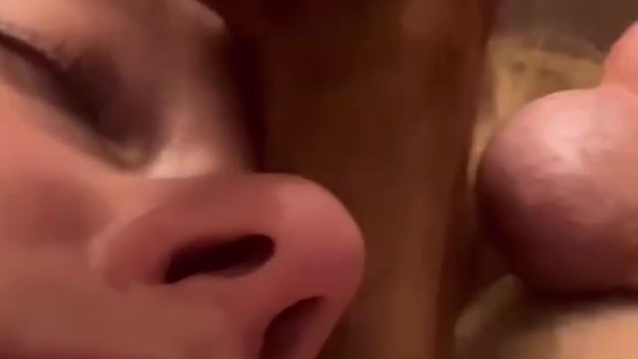 When will she wake up? 🤣