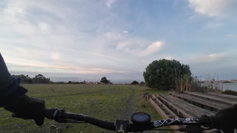 BIZZIKE RIZZIDE na MARGEM SUL, Portugal - Seixal S06E22 8th of DEC 2K25 pt 8