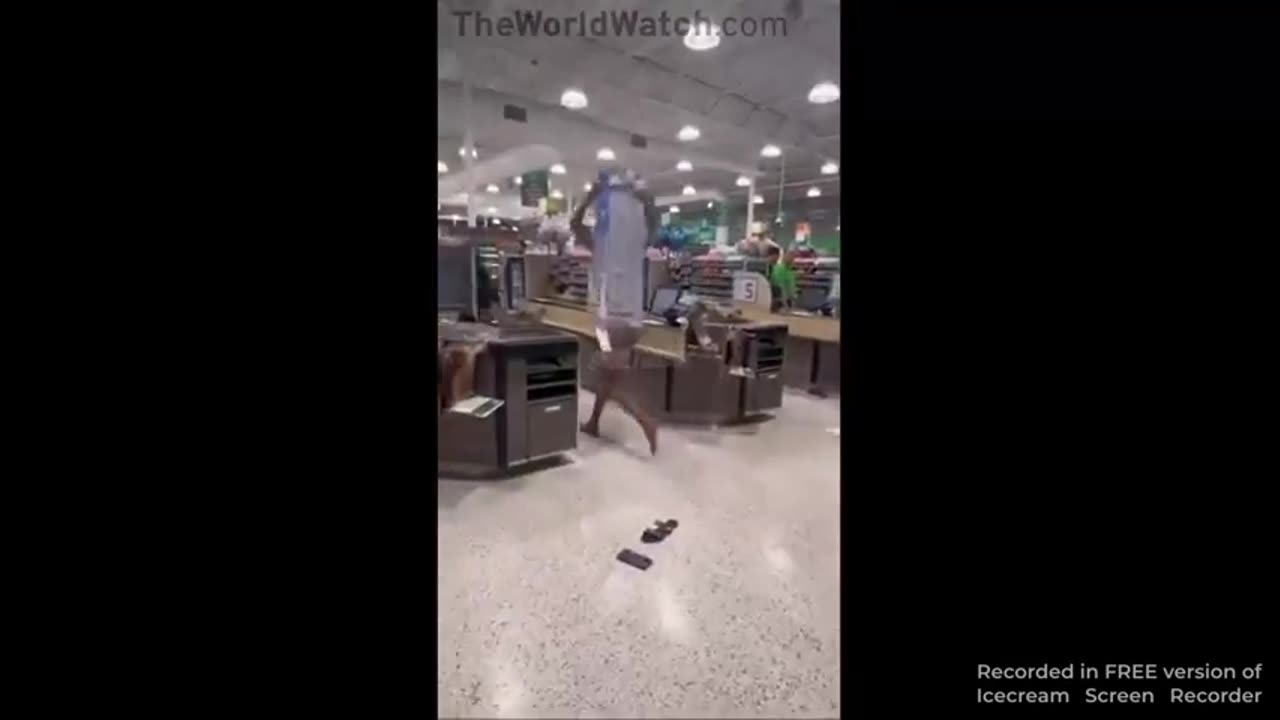 Mayhem in a department store with niggers