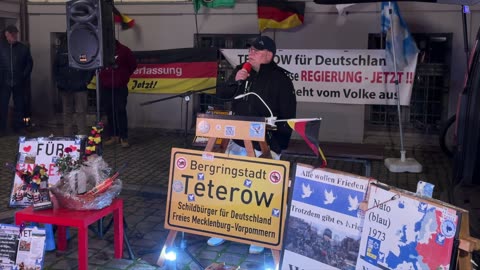 Teterow - Frank am offenem Mikrofon mit Informationen an die Teilnehmer 30-12-2024